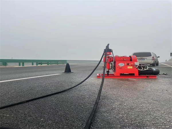 剑河马路路基路面开裂下沉注浆加固灌浆