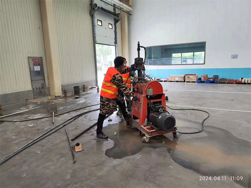 剑河厂房地面下沉塌陷注浆加固施工